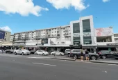 Overseas Vendor Must Sell – Double Grammar school zone (AGS & EGGS), 3 beds 2 baths apartment with 2 car parks, in the highly regarded King’s Square Apartments. 420/26 Remuera Road Newmarket, Auckland