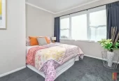 For rent, 3 beds 1 bath house with carport, Available from 16th August, 431A Great South Road, Opaheke, Auckland