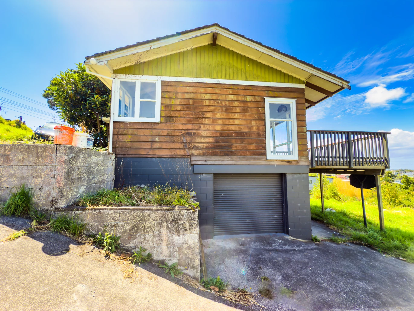 Urgent Sale, 3 beds 1 bath house on 1260m² section, Urban Zone, With RC approved for 9 premium units with garages, Ignore the $1,150,000 CV-our highly motivated vendor demands an immediate sale and urgently welcomes all reasonable offers, 305 Don Buck Road Massey, Auckland