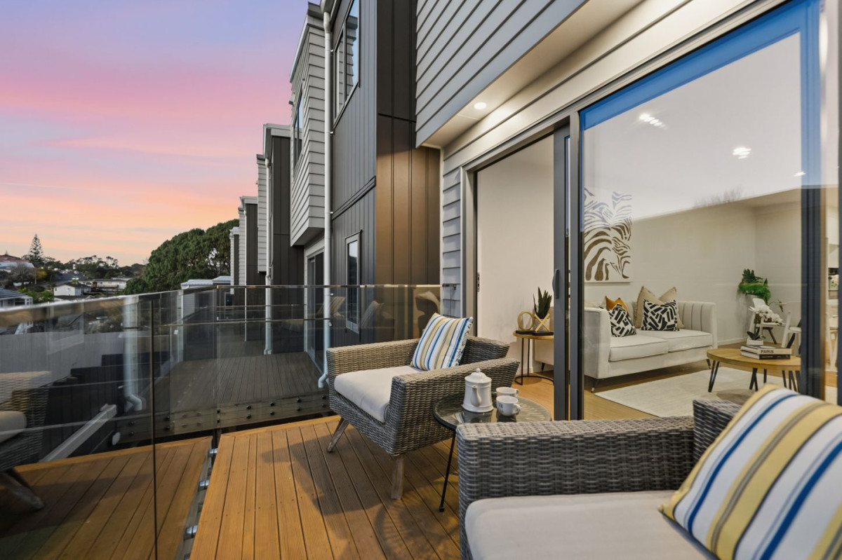 Corner Unit | Sky Tower Views | Westlake school Zone, 156m2 Brandnew 3 beds + study 3.5 baths home with garage, 72F Sycamore Drive, Sunnynook, Auckland
