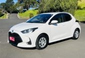 2021 Toyota Yaris HYBRID CRUISE CONTROL SMART KEY Hatchback Automatic, 5 seats, Hybrid, Petrol, 1,500 cc, 32,708 km