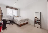 Overseas Vendor Must Sell – Double Grammar school zone (AGS & EGGS), 3 beds 2 baths apartment with 2 car parks, in the highly regarded King’s Square Apartments. 420/26 Remuera Road Newmarket, Auckland