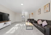 Green Bay High school zone, Renovated 3 beds 1 bath house with carport, ALL CONJUNCTIONALS WELCOME, so agents, bring your buyers, 2/38 Leo Street Glen Eden, Auckland