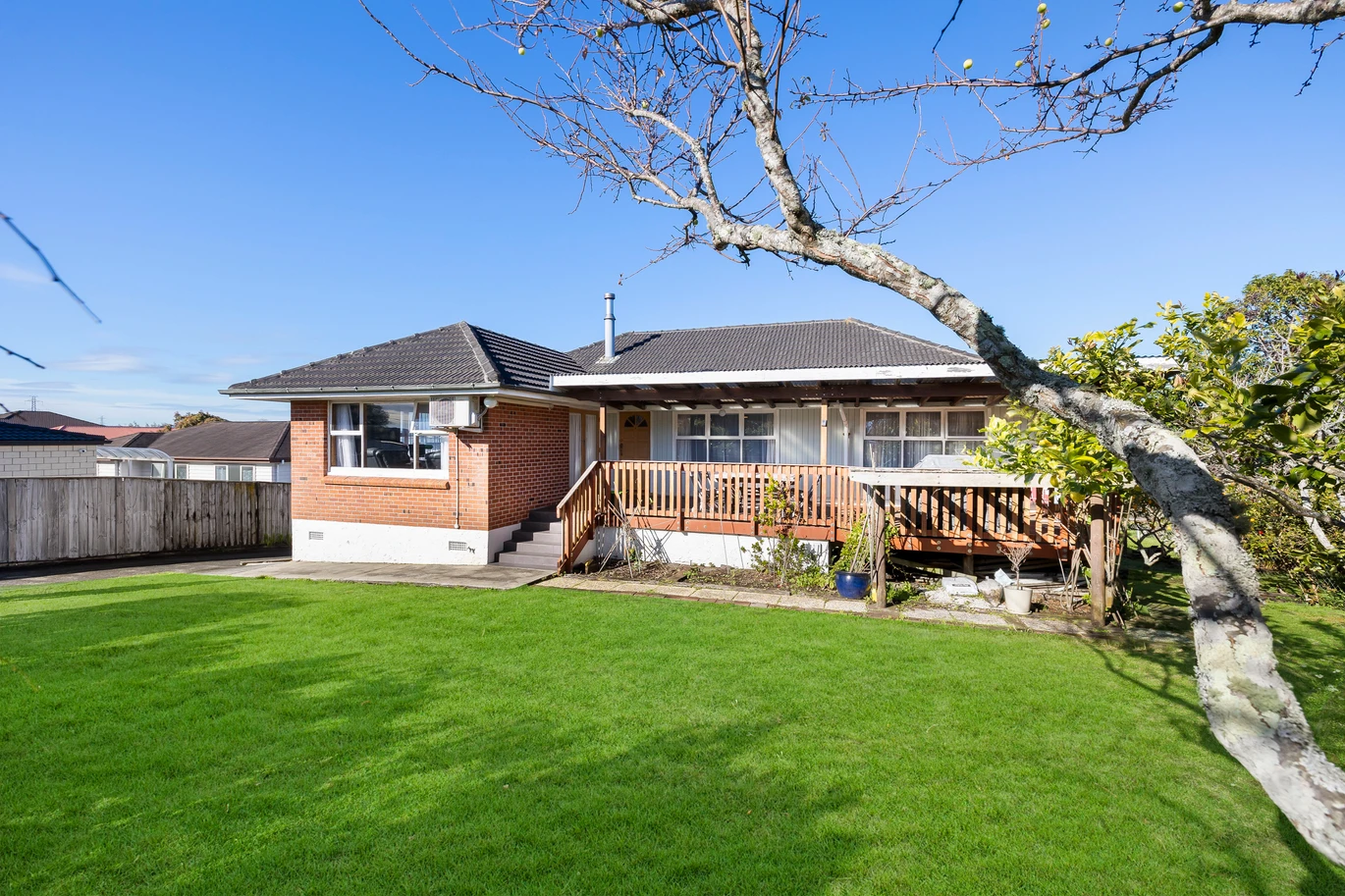 Once in nearly 25 years, 648m2 section, 225m2 Brick and tile 3 beds 1 bath house with double garage, workshop, a large rumpus and ample storage, Approx. 3 minutes to Sylvia Park Shopping Centre and motorway access, 87 Waipuna Road Mount Wellington, Auckland