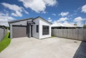 For rent. 3 beds 2 naths house with garage, Available from 24th July, 7 O Ruamano Crescent, Pukekohe, Auckland