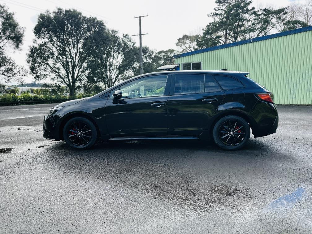 2021 Toyota Corolla HYBRID !! TOP SPEC !! Station Wagon Tiptronic, 5 seats, Black, New Import, Hybrid, 1,800 cc, 27,012 km