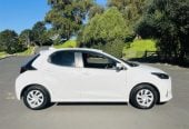 2021 Toyota Yaris HYBRID CRUISE CONTROL SMART KEY Hatchback Automatic, 5 seats, Hybrid, Petrol, 1,500 cc, 32,708 km