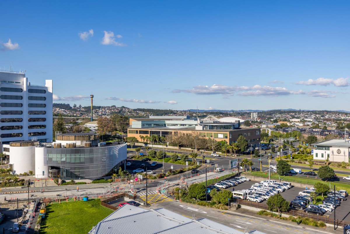 46m2 Freehold 2 beds 1 bath apartment, move-in ready, Directly opposite Manukau Train Station, Just a short walk to Westfield Manukau, 813/17 Putney Way, Manukau, Auckland
