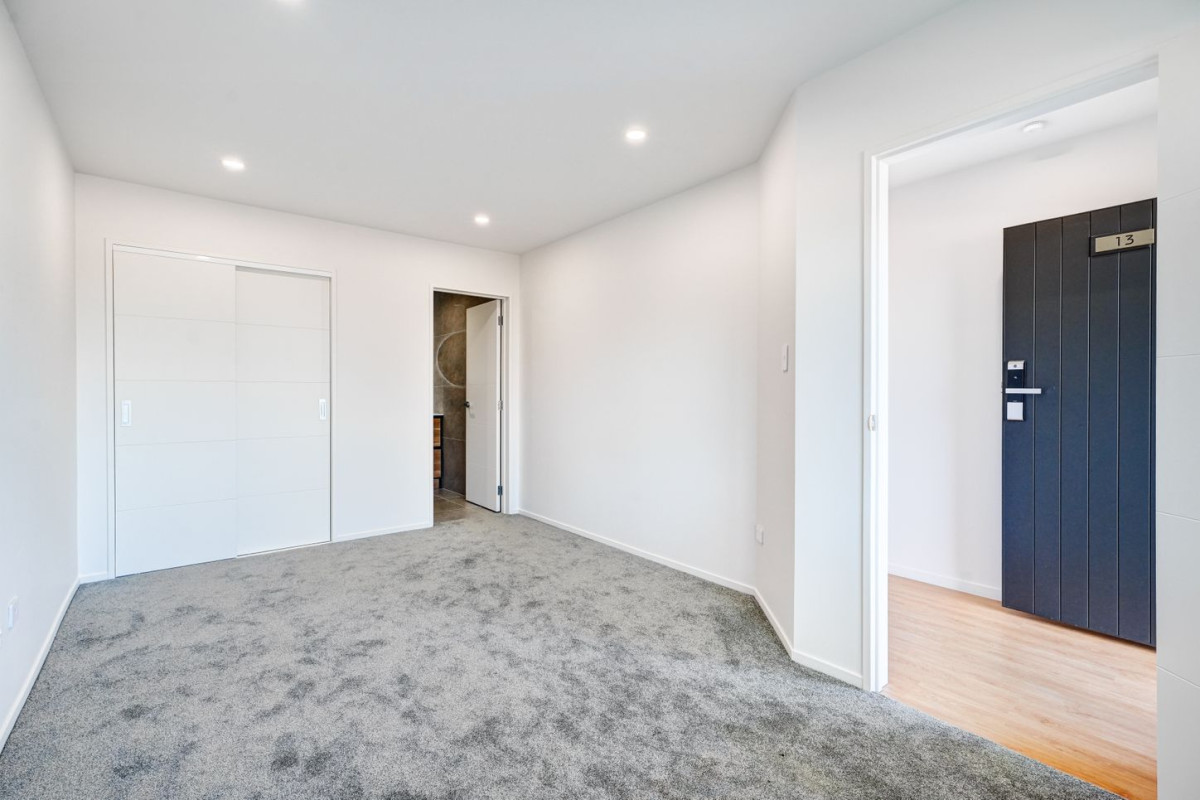 Water Views, Walk to Parks, Brandnew 3 beds 2.5 baths home with car park, 10&20/38 Fairlands Avenue, Waterview, Auckland