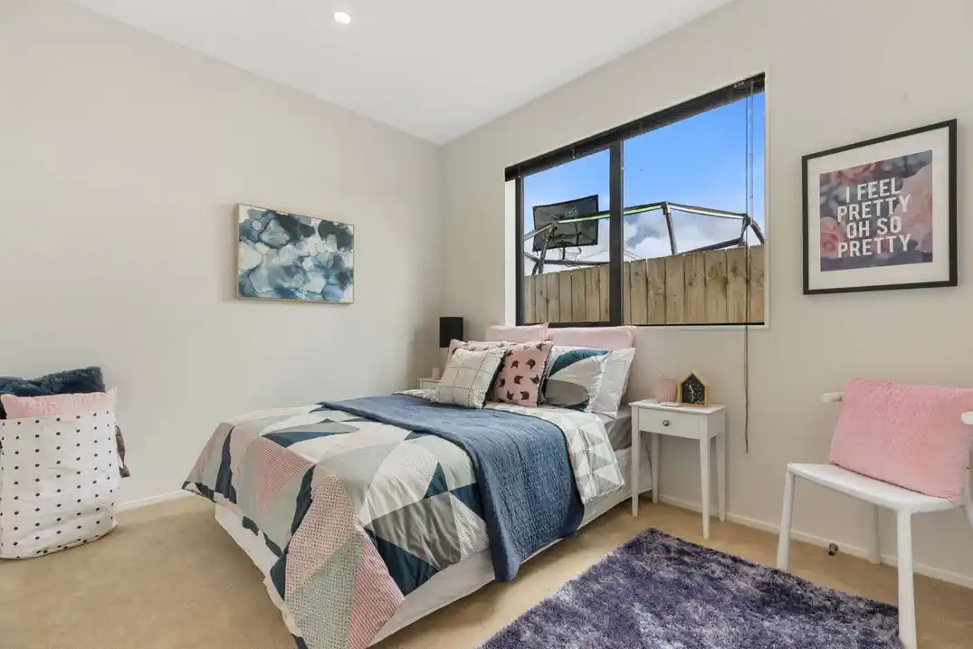 For rent. 3 beds 2 naths house with garage, Available from 24th July, 7 O Ruamano Crescent, Pukekohe, Auckland
