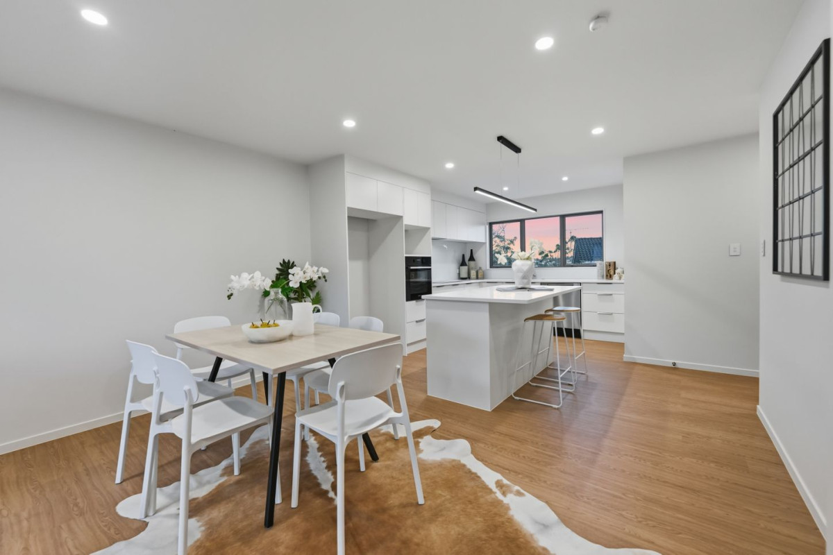 Elevated Living | Sky Tower Views | Westlake Zone, Brandnew freehold 3 beds 3.5 baths home with garage, 72B Sycamore Drive, Sunnynook, Auckland