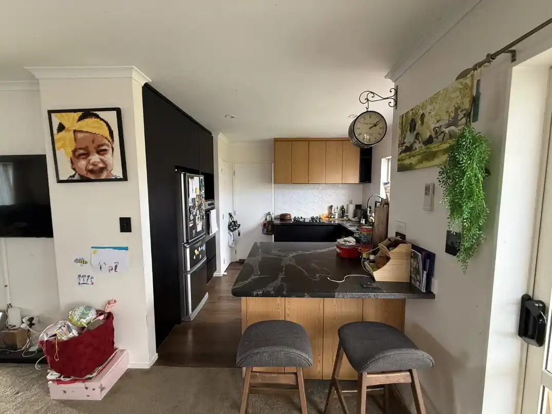 For rent, Pet-Friendly,  1 x pet allowed (subject to owner approval), 3 beds 1 bath house with garage, Available from 10th August, 11 Charta Place, Sunnyvale, Auckland
