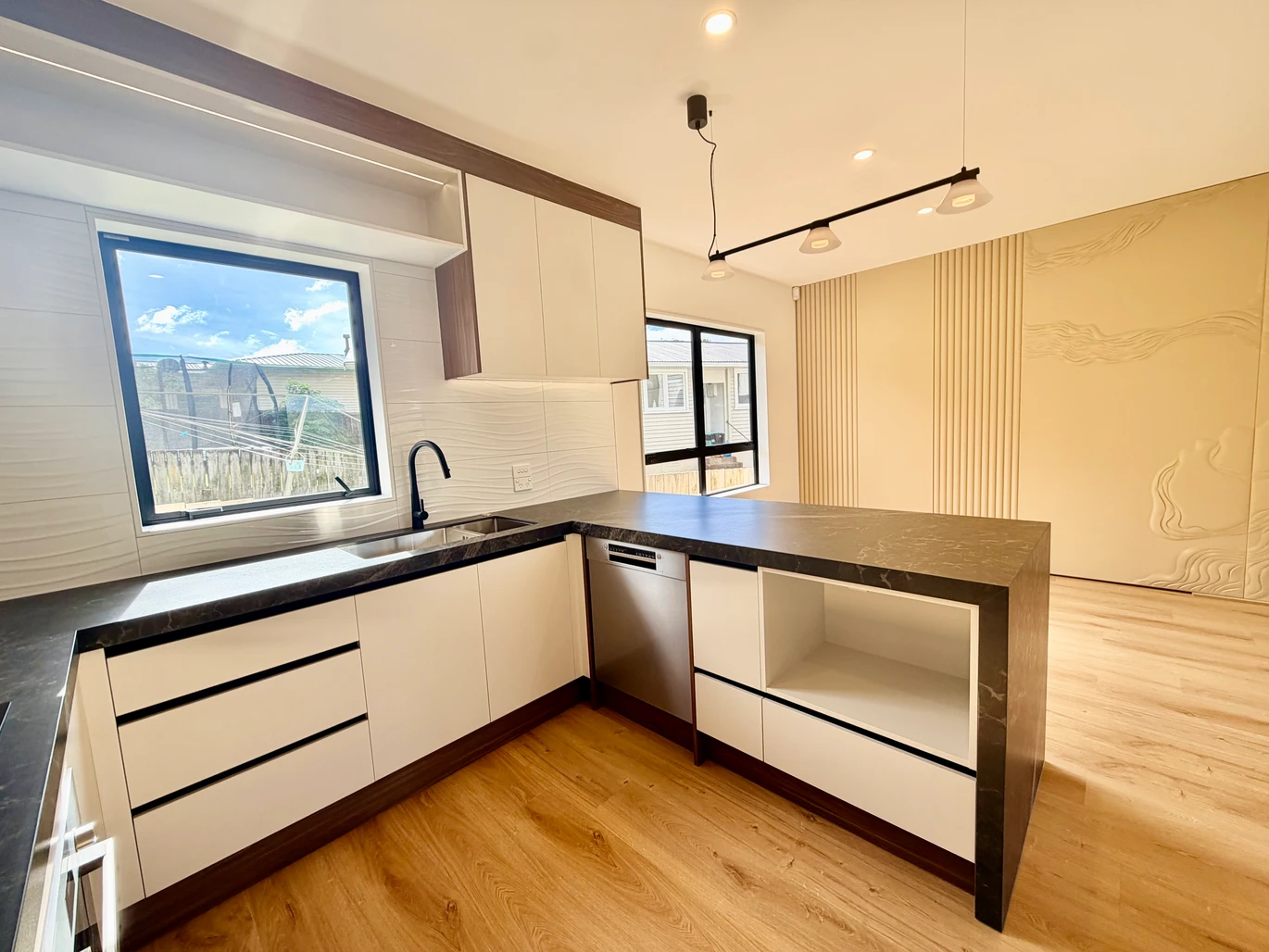 Last 1. Be Quick. Practical Family Homes 160m². Brandnew freehold 3 beds 2.5 baths home with garage, 14E Keate Place Mount Wellington, Auckland
