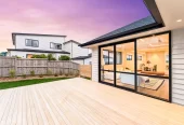 786m2 section, 2 kitchens, 355m2 Brandnew 7 beds (1 ensuite) 4 baths house with double garage and 3 beds granny, move-in ready, Central air conditioning system upstairs, Separate heat pump downstairs, Underfloor heating in all bathrooms, 10 Saw Lane Swanson, Auckland