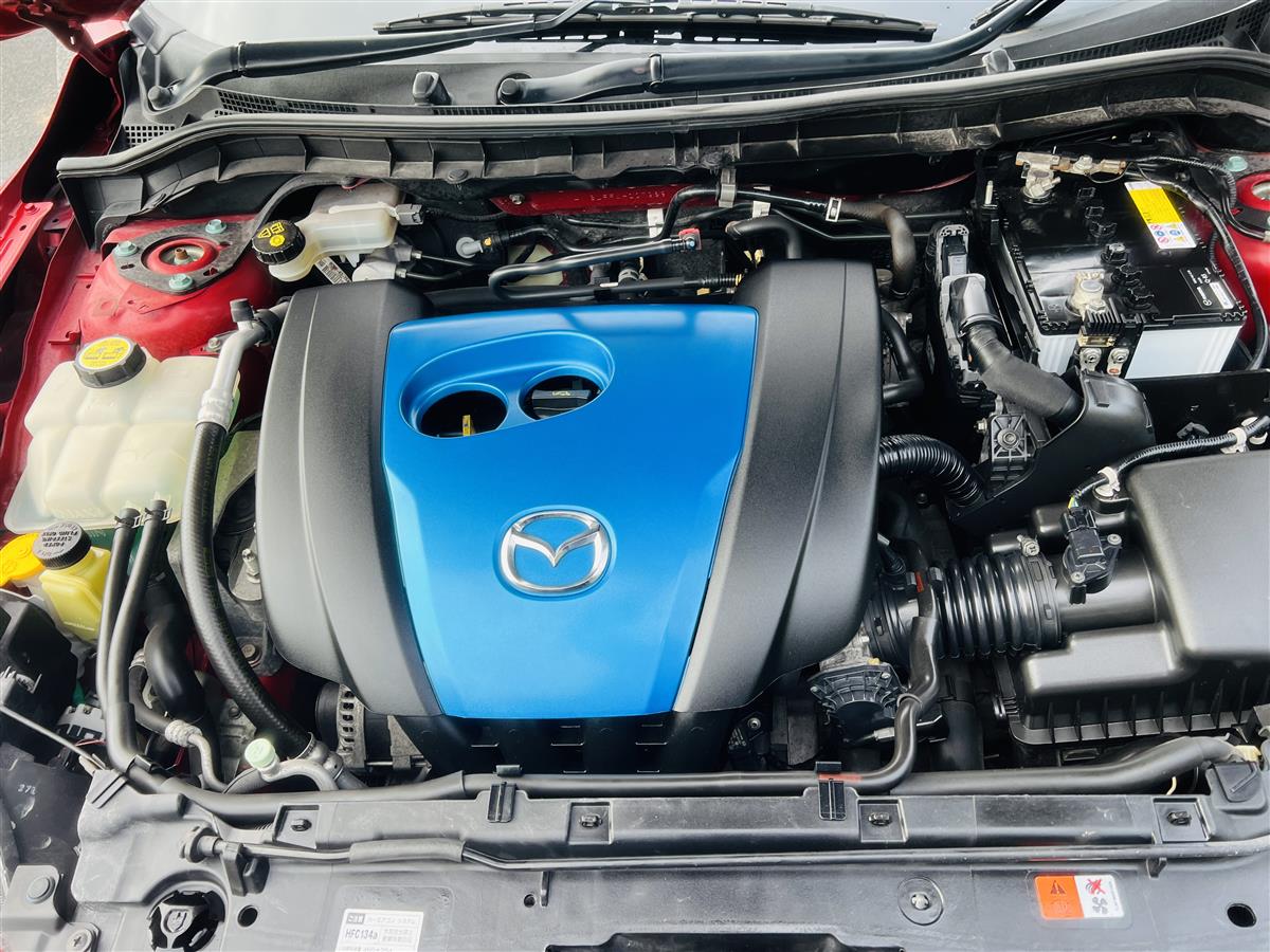 2012 Mazda Axela 2.0S LEATHER INTERIOR CRUISE CONTROL Hatchback Automatic. 5 seats, Petrol, 2,000 cc, 101,830 km