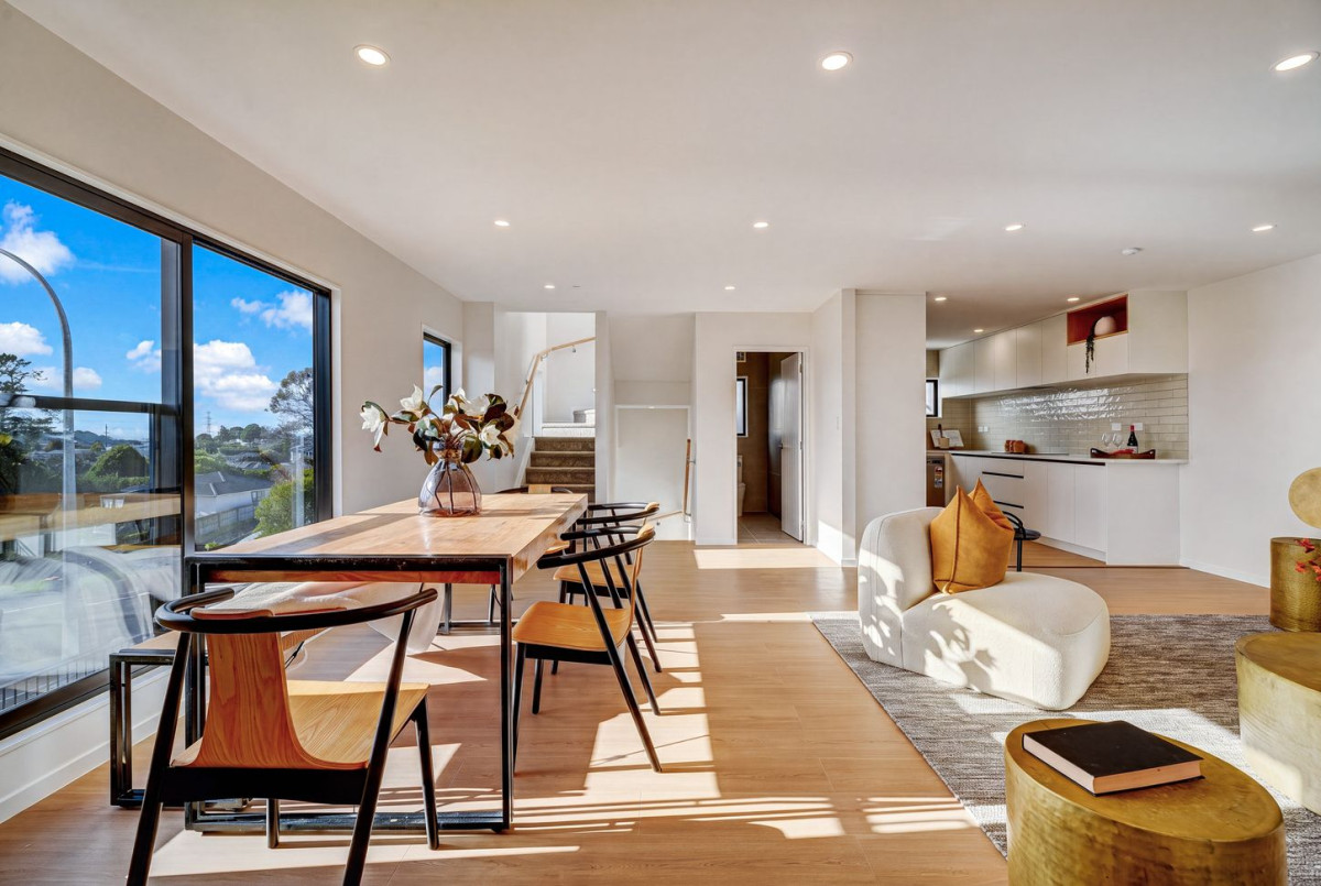 Brandnew freehold 4 beds 2.5 baths (4 toilets) home with garage, move-in ready, 79 A,B,C Gallony Avenue, Massey, Auckland