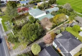 Must sell, Urgent Sell, Next to Ranui Domain, 3 bebs 1 bath house, Flat 905m² THAB Site with RC Approved, The vendor’s instructions are crystal clear: this property must go immediately, 498 Swanson Road Ranui, Auckland