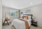 981m2 section, 404m2 character 5 beds 3 baths grand residence with triple garage, swimming pool, Beautifully landscaped gardens, 9 Worcester Road Meadowbank, Auckland
