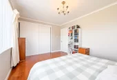 817m2 section, 3 beds 1 bath house, Approx. 18.3m2 street frontage and multi off-street car parks, 8 Chorley Avenue Massey, Auckland