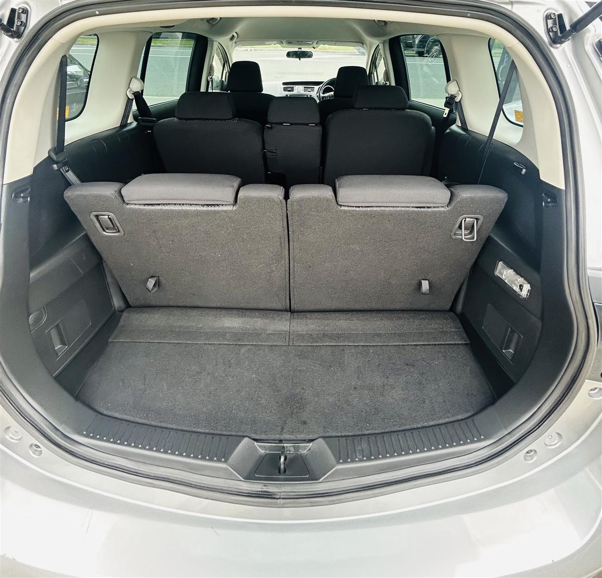 2010 Mazda Premacy Station Wagon Automatic, 7 seats, Silver, Petrol, 2,000 cc, 107,000 km