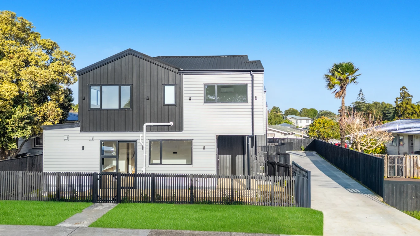 Elegant Family Living in the Quiet Prime Location, Brandnew 3 beds 2 baths home with garage, Lot 1/3 Ewbank Place Manurewa, Auckland