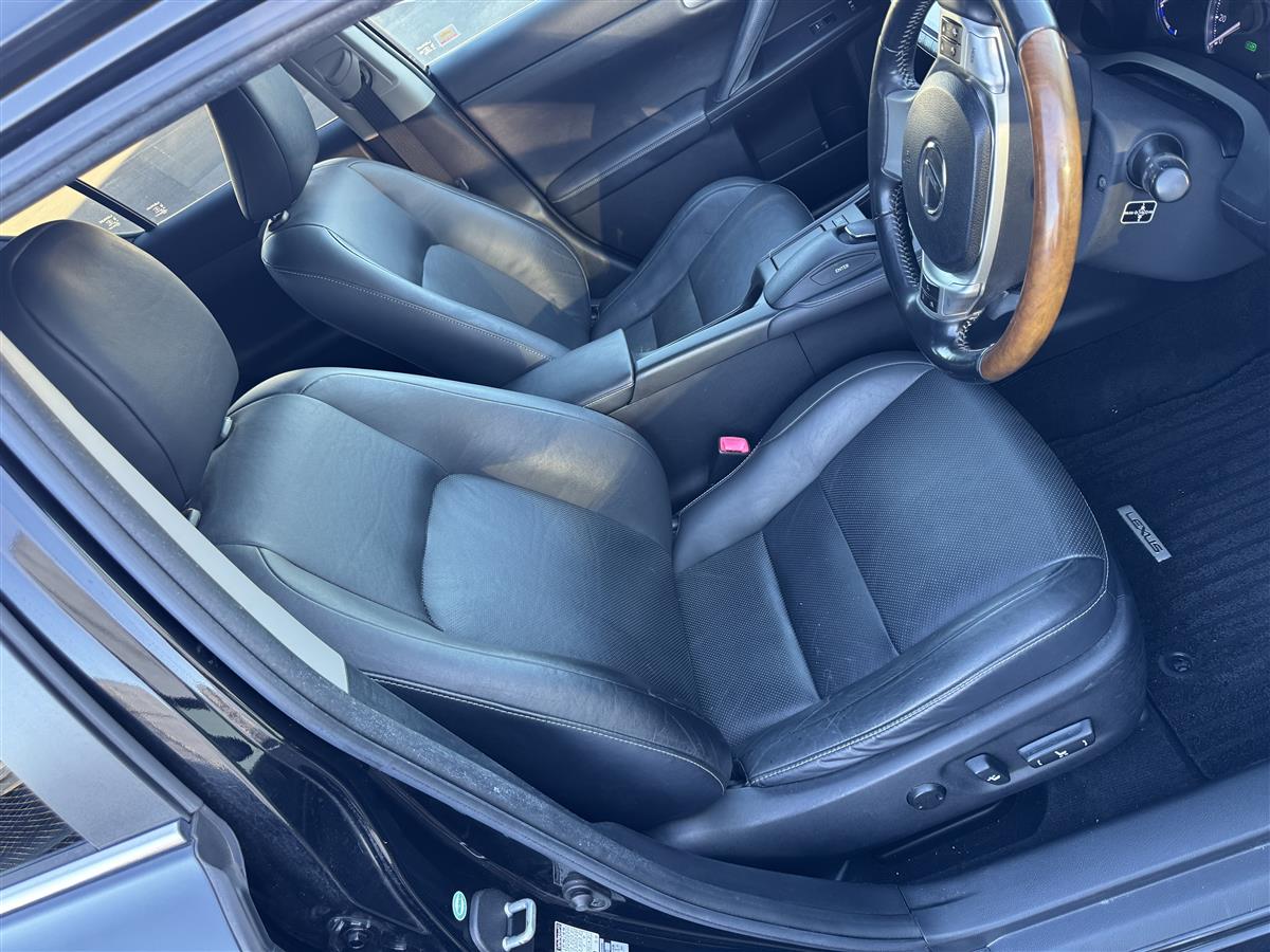 2013 Lexus CT 200h Hybrid Ver L Full Leather Seats Hatchback Automatic,5 seats, Black, 1,800 cc, 149,100 km