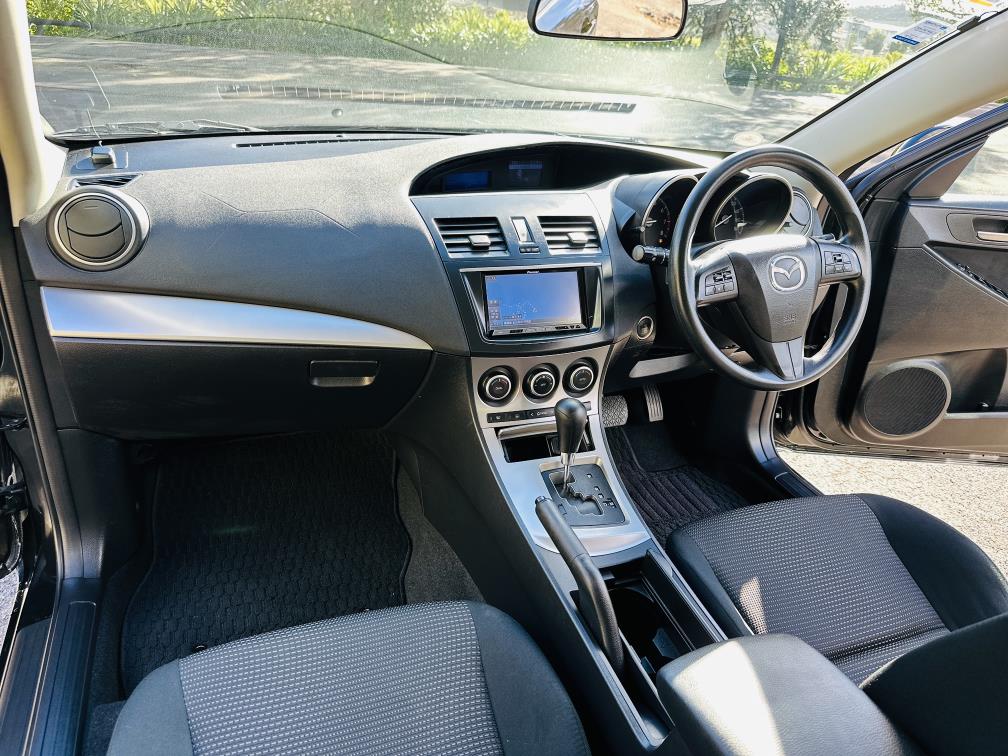 2012 Mazda Axela SPORTS !! STUNNING ALLOYS !! Hatchback Tiptronic, 5 seats, Black, New Import, Petrol, 1,500 cc, 88,776 km,