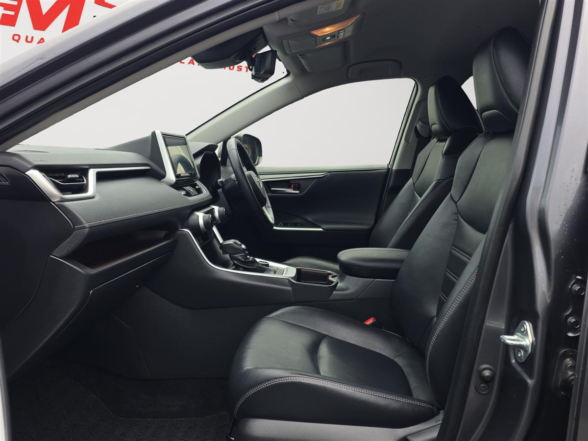 2019 Toyota RAV4 HYBRID, G PAck, Leather Heated Seats with heated Steering RV/SUV Automatic, 39,950, 2500 cc, 77,937 km