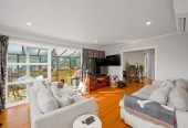 731m2 section, 3 beds 1 bath house with double garage, 5 Edgewood Way, Henderson, Auckland