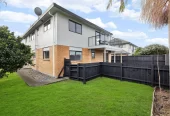 450m2 section, positioned right beside the legendary racecourse, 227m2 5 beds 3.5 baths (3 ensuites with one that doubles as both an ensuite and semi ensuite – see floorplan) with double garage, 58 Nacton Lane Avondale, Auckland
