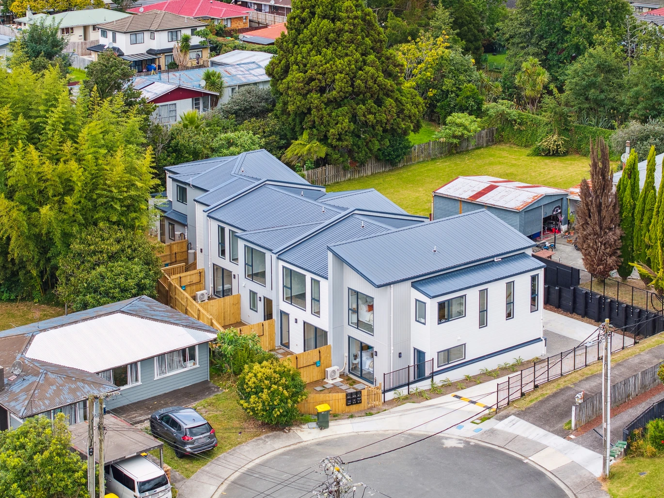 10-year Master Builder Guarantee, Brandnew 3 beds 2 baths home with garage, 1 ensuite ground floor, move-in ready, 10D Powell Place Henderson, Auckland