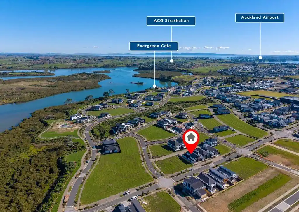2 kitchens, 6 beds (4 ensuites) 5.5 baths house with double garage and 2 beds granny, 39 Park Green Avenue, Karaka, Auckland