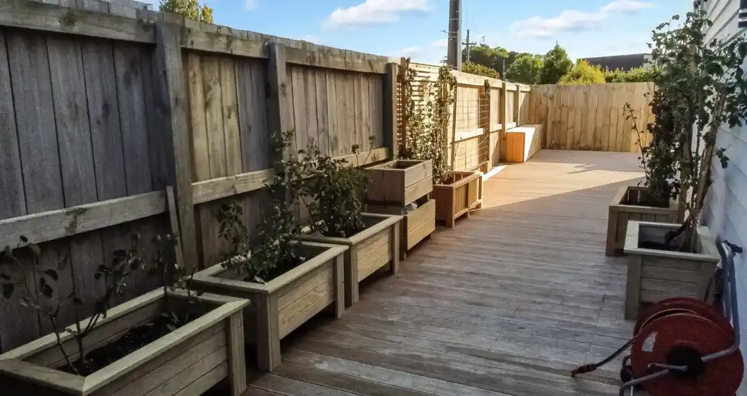 For rent, Pets by consent, No smokers, 4 beds 4 baths townhouse with garage, Available from 8th July, 1/18 Hutchinsons Road, Bucklands Beach, Auckland