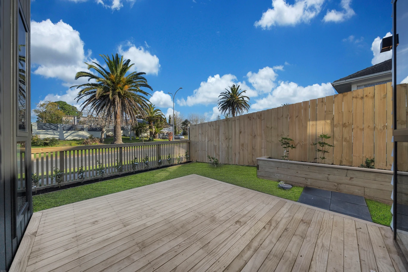 Brandnew standalone 4 beds (2 ensuites) 3.5 baths home with garage, Central heating, Lots 1&2/5 The Boulevard Sunnyhills, Auckland