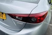 2018 Mazda Axela APPLE CAR PLAY 44000 KMS ONLY Hatchback Automatic, 5 seats, Petrol, 1,500 cc