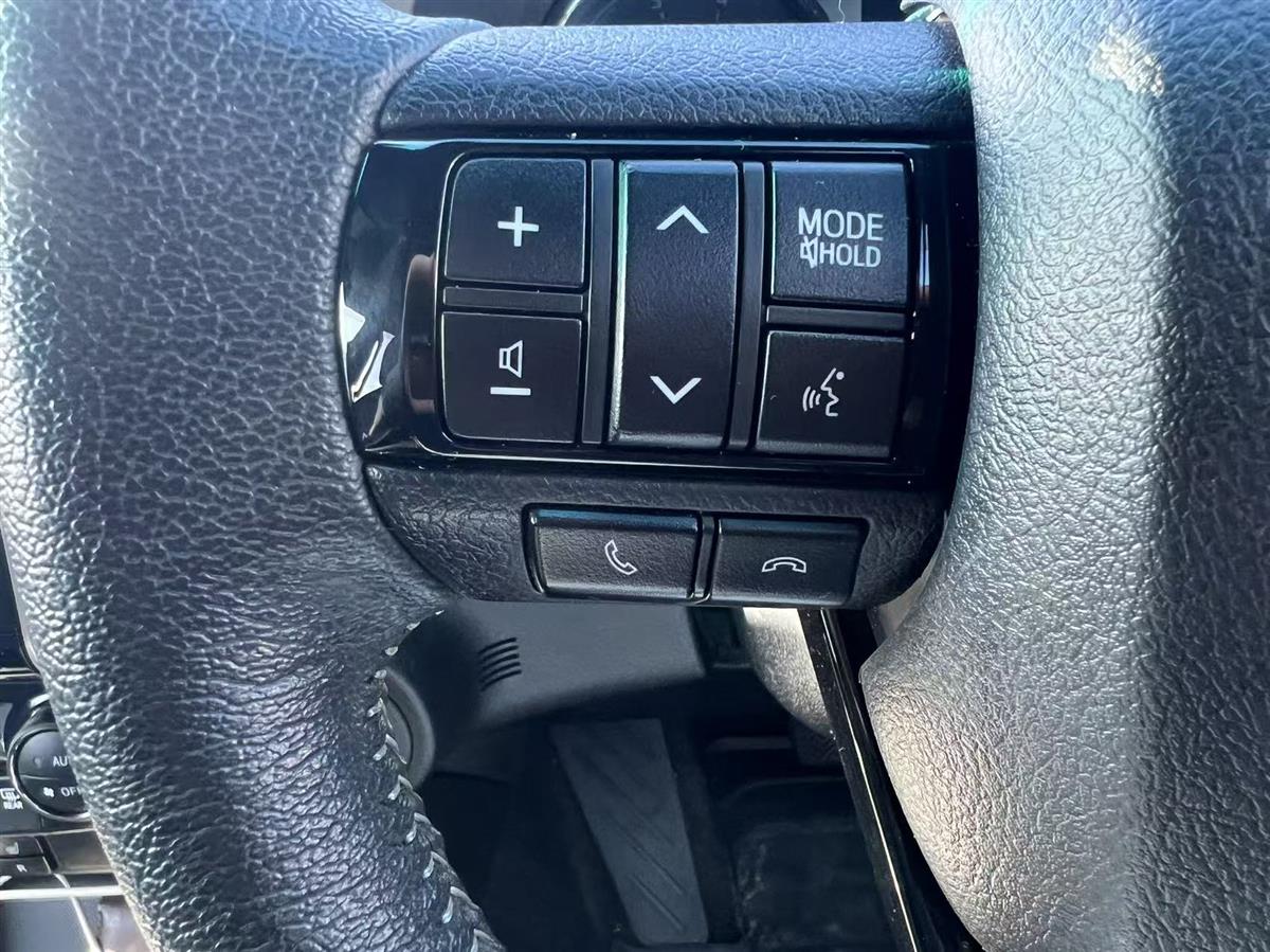 2024 Toyota Hilux SR5 CRUISER TD DC 2. Ute Automatic, 5 seats, Blue, Diesel, 2,755 cc, 36,944 km