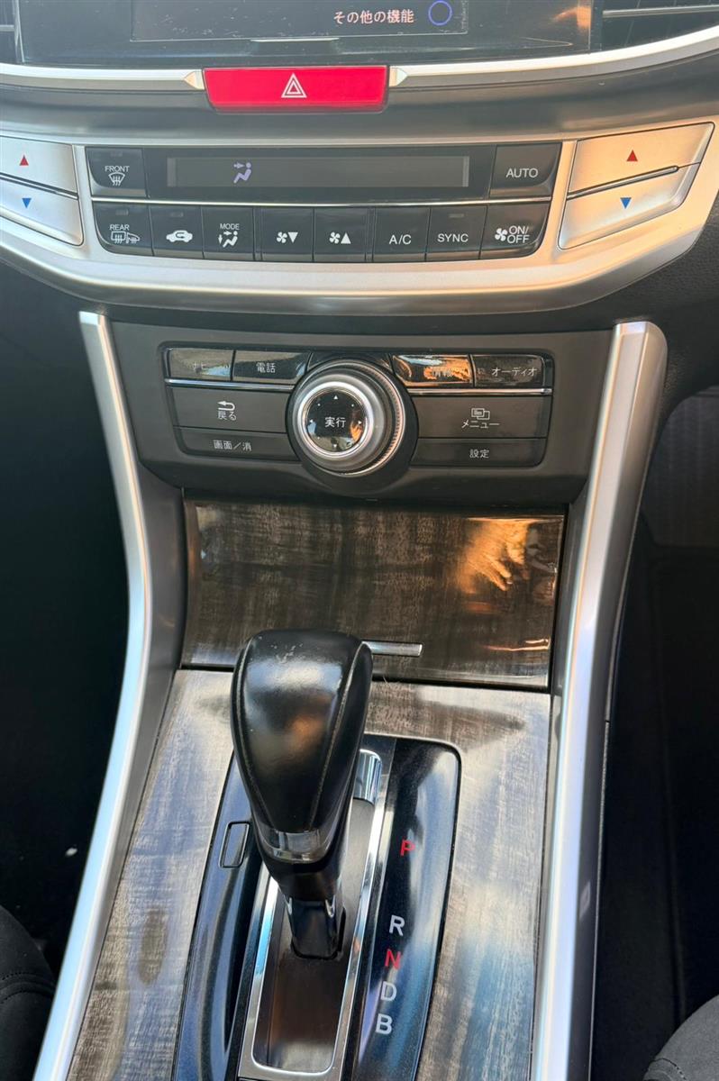 2014 Honda Accord HYBRID**Cruise Control**Factory Fitted Mags**Electric Seats** Sedan Automatic, Silver, 5 seats, Hybrid, 1,993 cc, 104,039 km