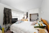 731m2 section, 3 beds 1 bath house with double garage, 5 Edgewood Way, Henderson, Auckland