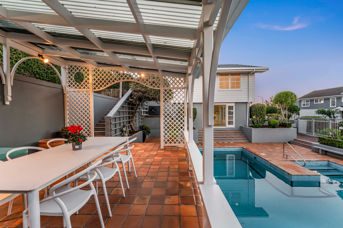 981m2 section, 404m2 character 5 beds 3 baths grand residence with triple garage, swimming pool, Beautifully landscaped gardens, 9 Worcester Road Meadowbank, Auckland