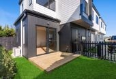 10 Year Master Builder Guarantee + 24 Months Builders Maintenance Guarantee, 133m2 Brandnew standalone 4 beds 2.5 baths home with garage, 1-4/37 Barneys Farm Road, Clendon Park, Auckland