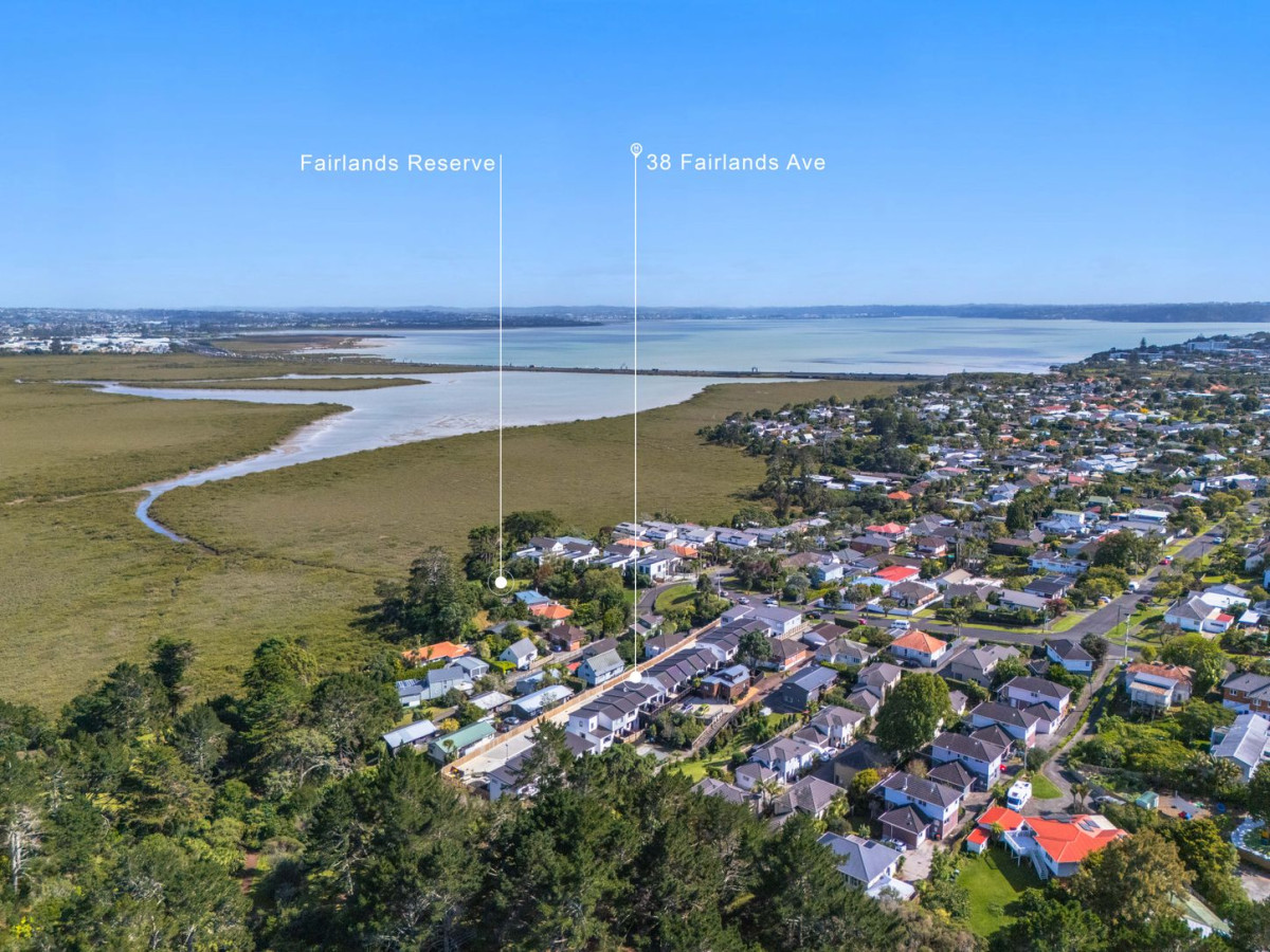 Affordable Brandnew freehold 2 beds 2 baths home with car park, Move-in ready, Located just a short walk to Heron Park and Fairlands Reserve, Lot 20/38 Fairlands Avenue, Waterview, Auckland