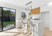 Standalone Brick and tile 2 beds 1 bath home with garage, 3/43 Alverston Street Waterview, Auckland