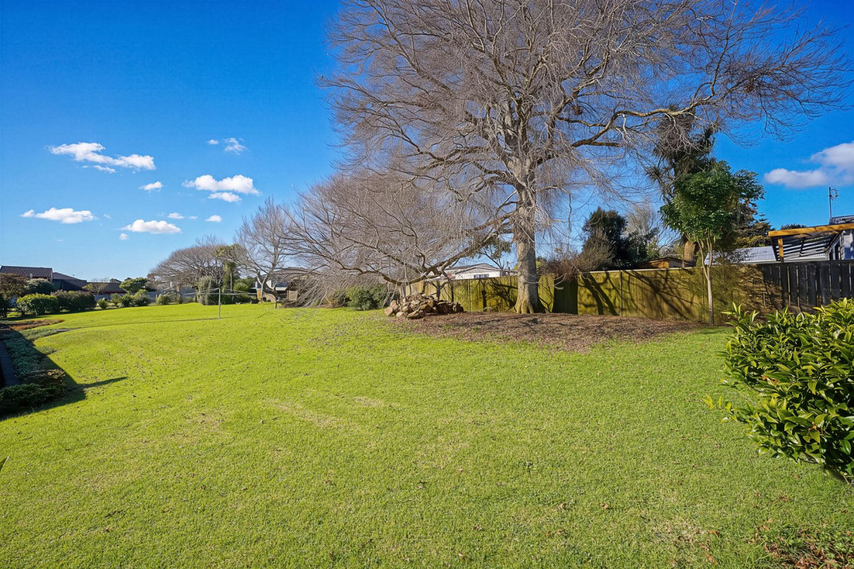Once in nearly 30 years, 2961m2 section, 300m2 Brick and tile 5 beds (1 ensuite) 2 baths house, 4-car garaging with extra-high stud, 2 Burgundy Park Avenue, Henderson, Auckland