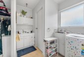 Owner downsizing, 2 beds 1 bath home with garage, 2/25 Kitchener Road, Sandringham, Auckland