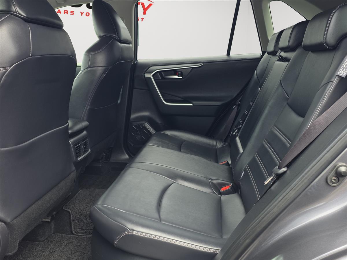 2019 Toyota RAV4 HYBRID, G PAck, Leather Heated Seats with heated Steering RV/SUV Automatic, 39,950, 2500 cc, 77,937 km