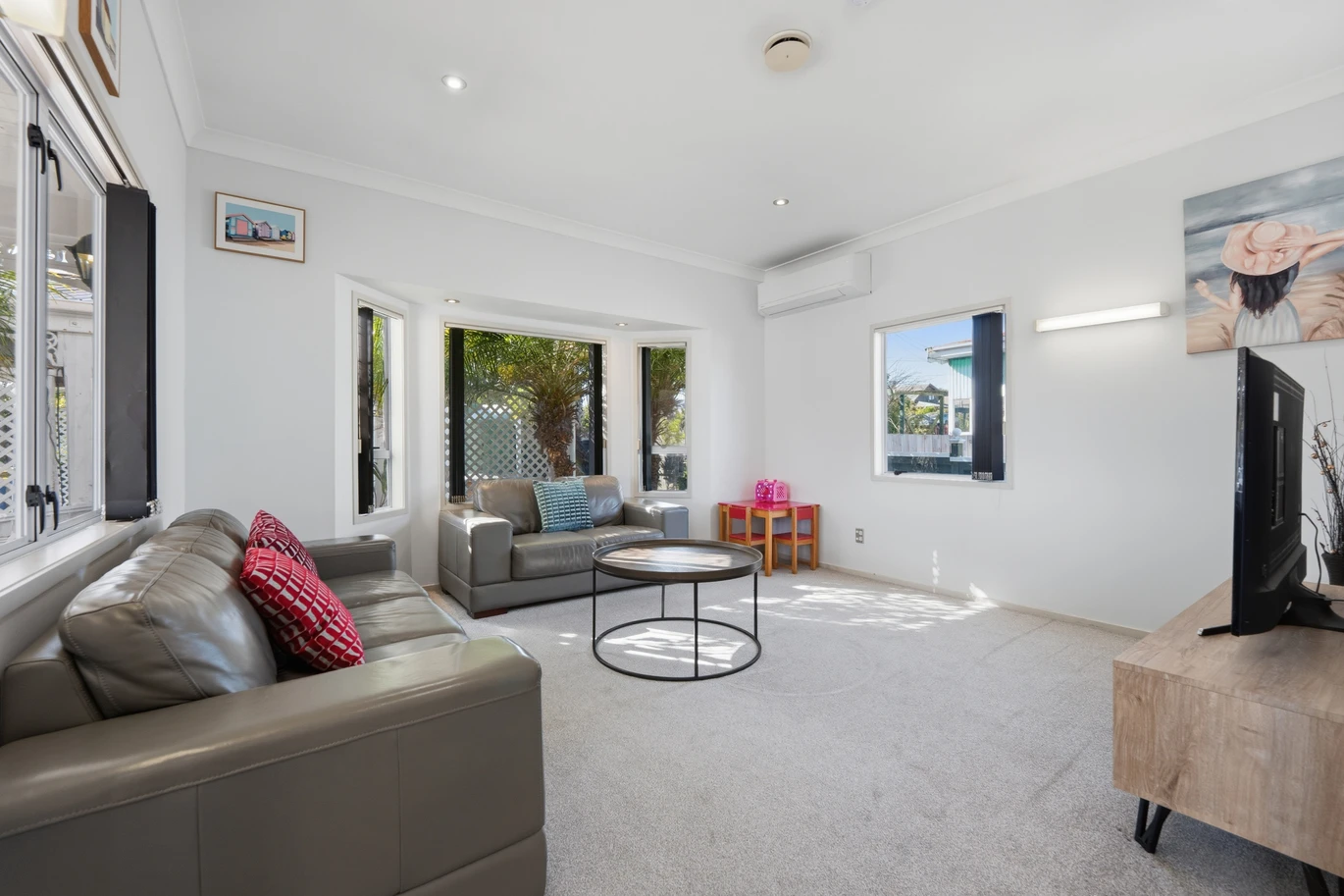 400m2 section, Renovated 3 beds 2 baths house with double carport, 33 View Road Henderson, Auckland