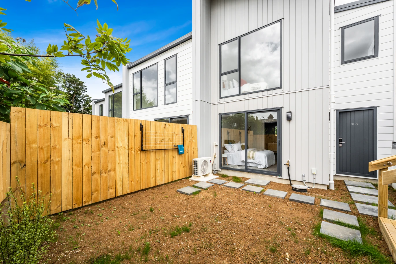 Enquiries over $600,000, Quality Master Build Home with Garage, 94m2 Brandnew 2 beds + study room 2 baths home with garage, move-in ready, Freehold, no body corporate or society fee, 10E Powell Place Henderson, Auckland