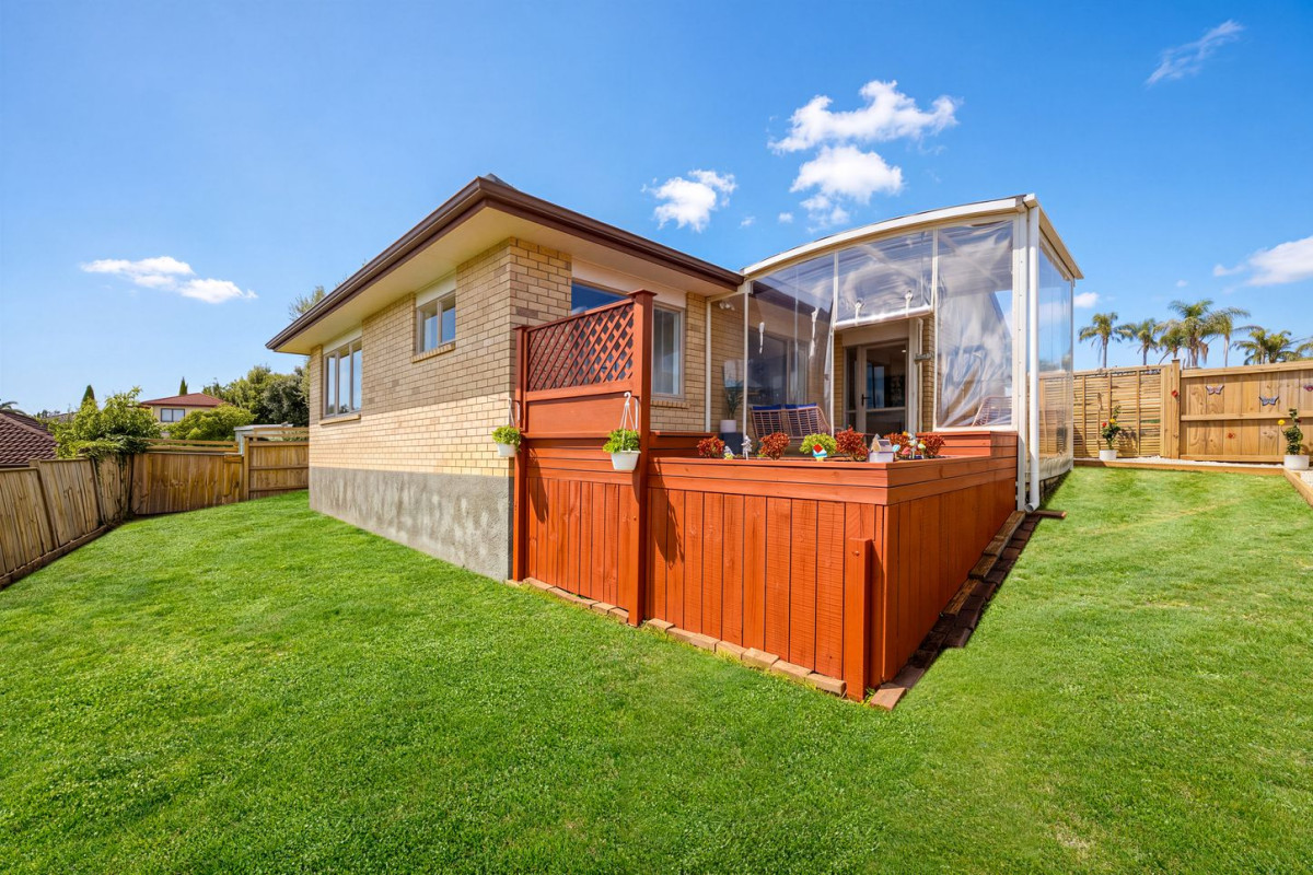 464m2 section, 139m2 Brick and tile 3 beds 2 baths house with double garage, 42 Rush Creek Drive, Westgate, Auckland