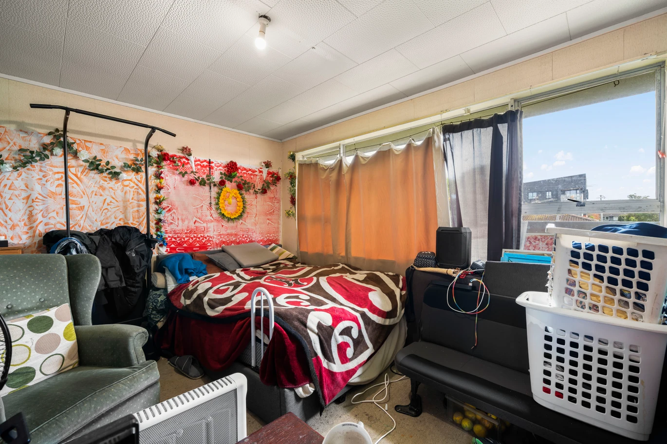 Once for over 40 years, 821m2 section, 3 beds 1 bath house, 42 Beach Road Te Atatu, Auckland