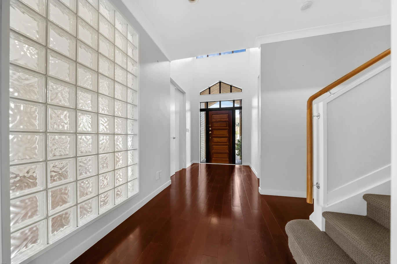 Grand Family Living on 806m² in Dannemora, 280m2 6 beds 3 baths house with double garage, Botany Downs Secondary College zone, 15 Kilkenny Drive East Tamaki Heights, Auckland